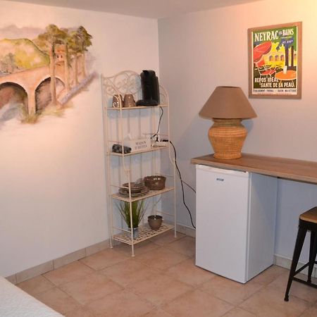 Bed and Breakfast Maison Sous Le Pont Meyras Экстерьер фото
