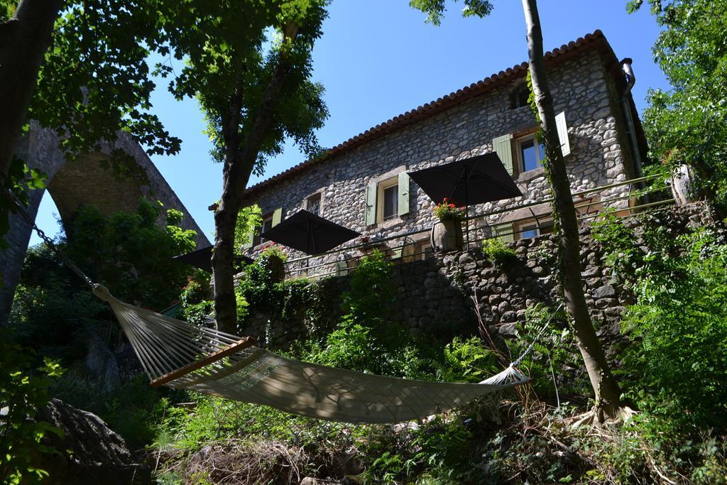 Bed and Breakfast Maison Sous Le Pont Meyras Экстерьер фото